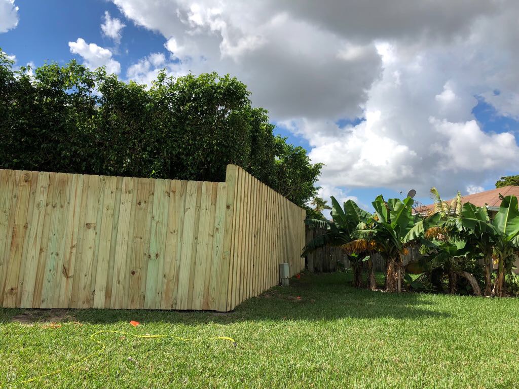 davie wood fencing